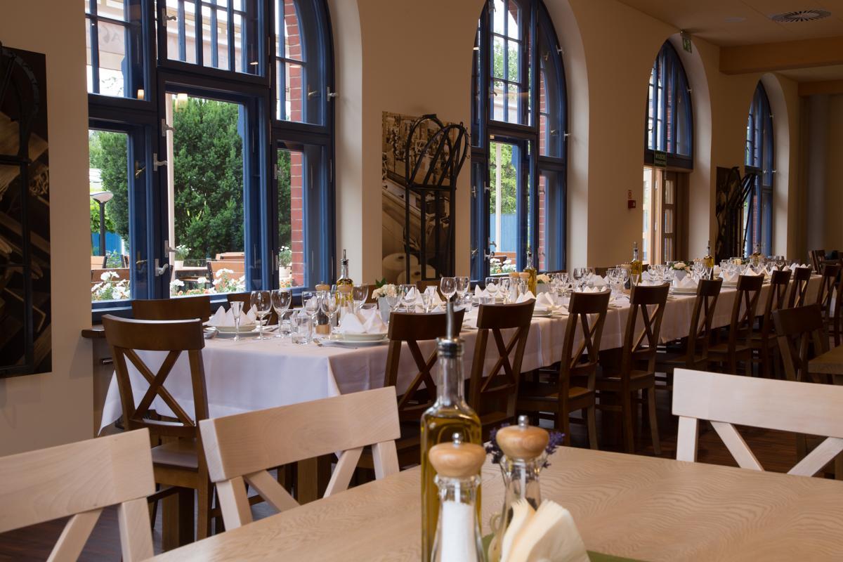 Glas-Hotel 4* Zary  Exterior photo
