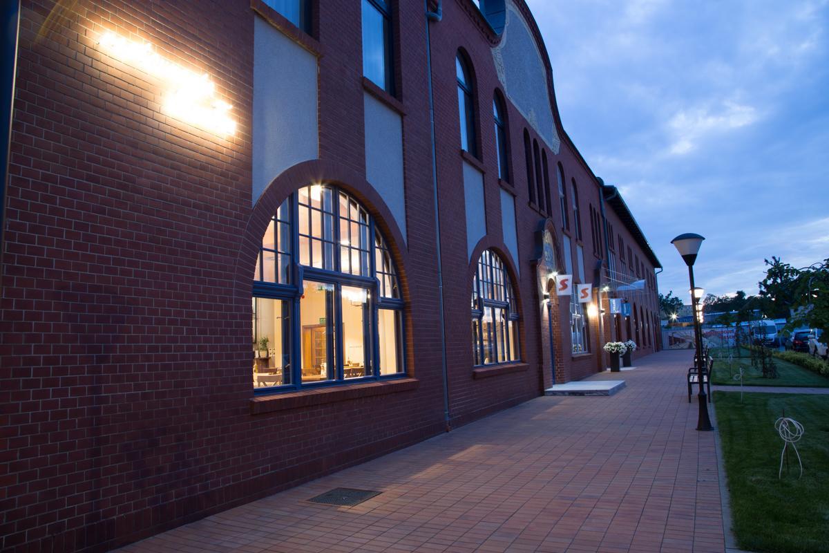 Glas-Hotel 4* Zary  Exterior photo