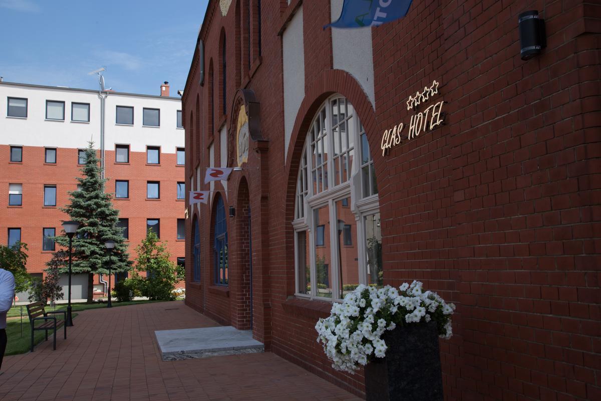 Glas-Hotel 4* Zary  Exterior photo